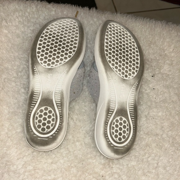 Bzees sandals - Picture 11 of 11